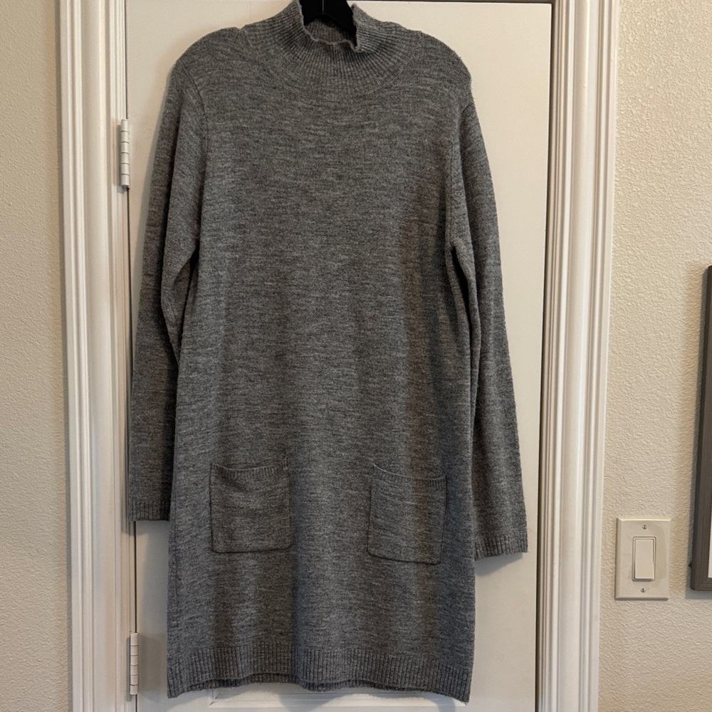 Max Studio Charcoal Long Sleeve Sweater Dress